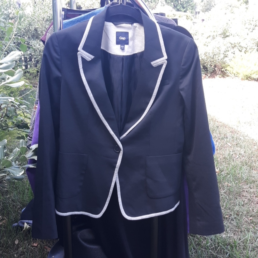 Gap Career Black Blazer with Gray Piping size 4